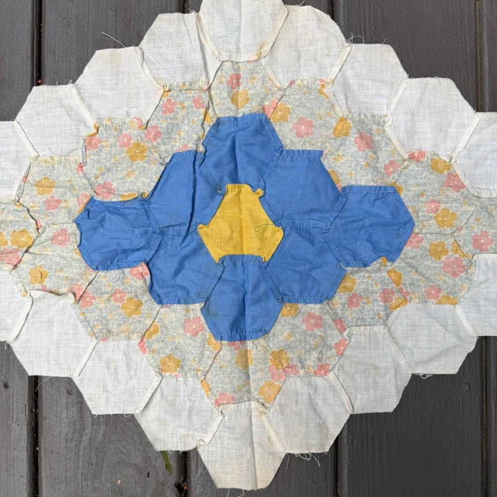 2.7.1 Vtg Hand Pieced Grandmother's Flower Garden Quilt Block 33.5x20.25 Hexagon